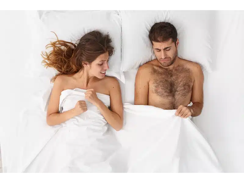 Relaciones sexuales y Kamasutra: 10 posturas si tienes problemas 5 problemas sexo