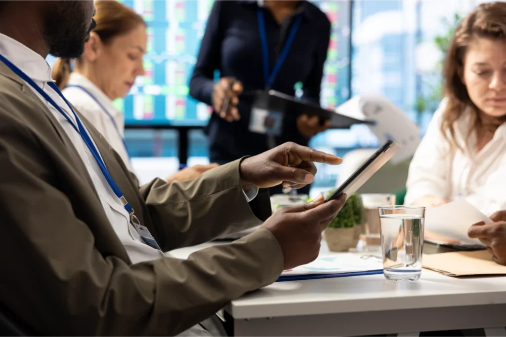 Guía completa sobre organización de eventos 5 Seguridad-integral-y-logística-de-flujos-organización-de-eventos