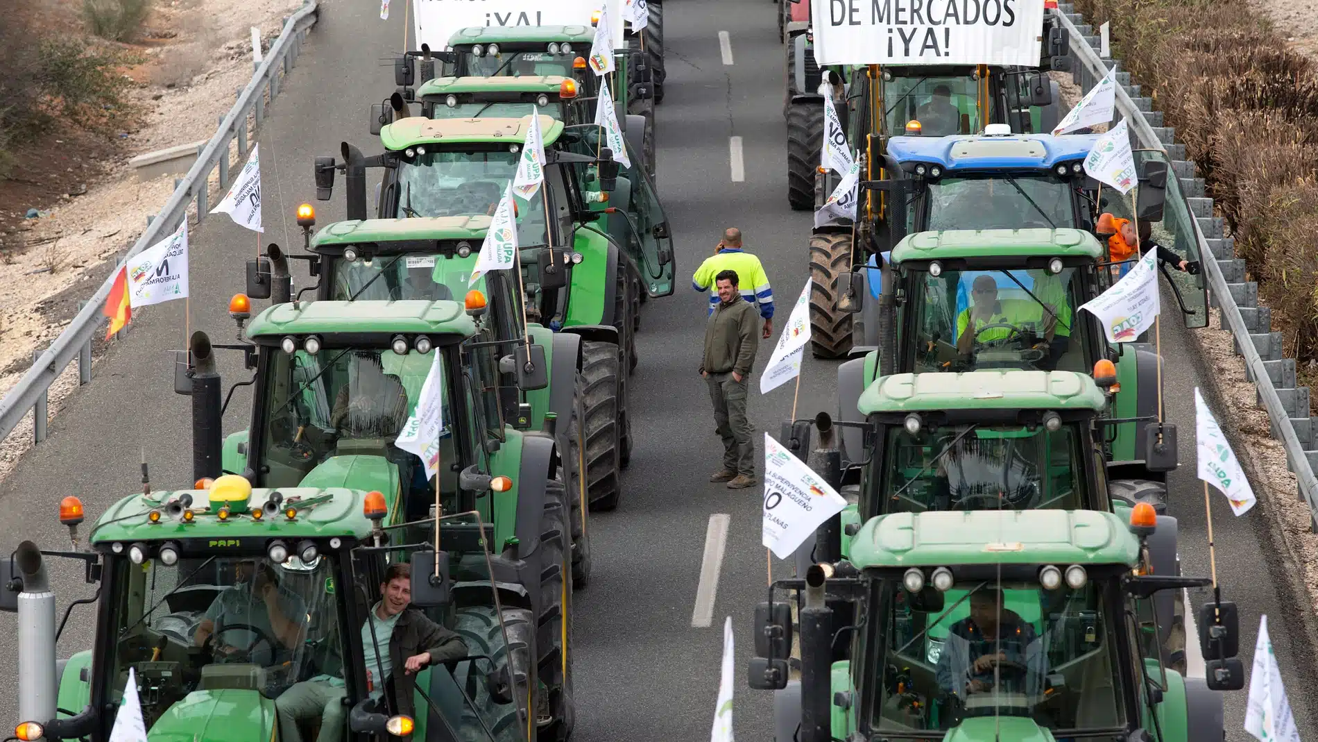 Caso de campo y Luis Planas: Futuro agrario 2 manifestacion tractores 1