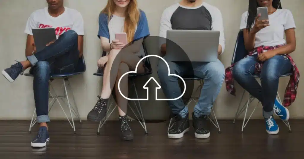 personas almacenamiento nube