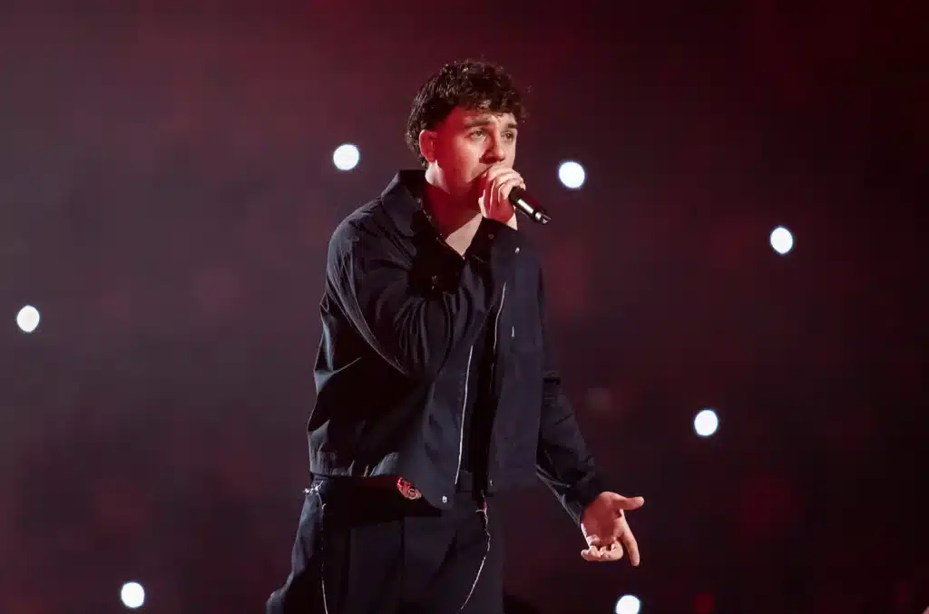 7 Mejores cantantes de habla hispanohablantes actualmente 5 quevedo