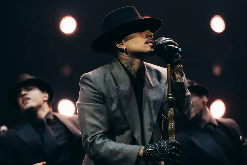 7 Mejores cantantes de habla hispanohablantes actualmente 8 rauw alejandro