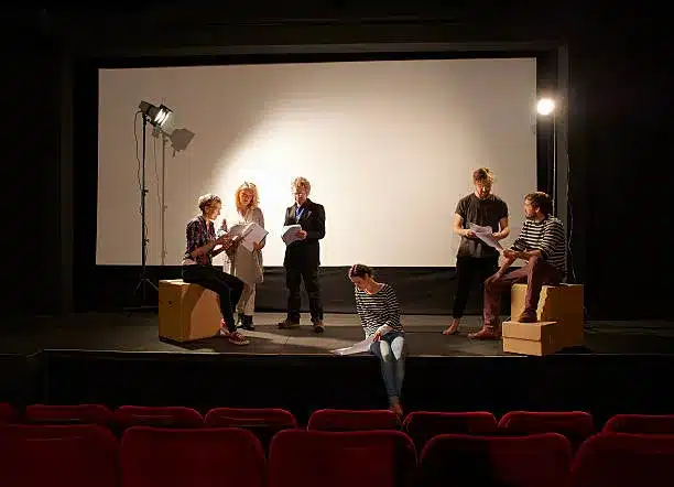 3 sectores donde trabaja un profesional de caracterización en España 4 representación teatral