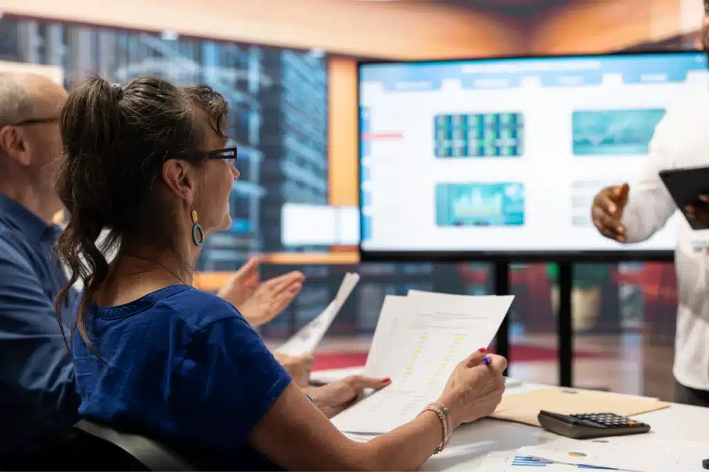 Análisis de datos 2026: cómo transformar información en decisiones de mercado 5 Investigaciones de análisis de datos