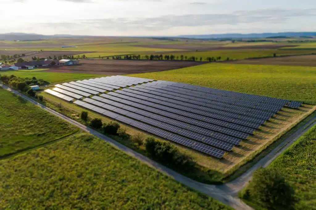 Placas fotovoltaicas 2026: 9 claves imprescindibles para entender la energía solar 5 Vista desde arriba placas fotovoltaicas